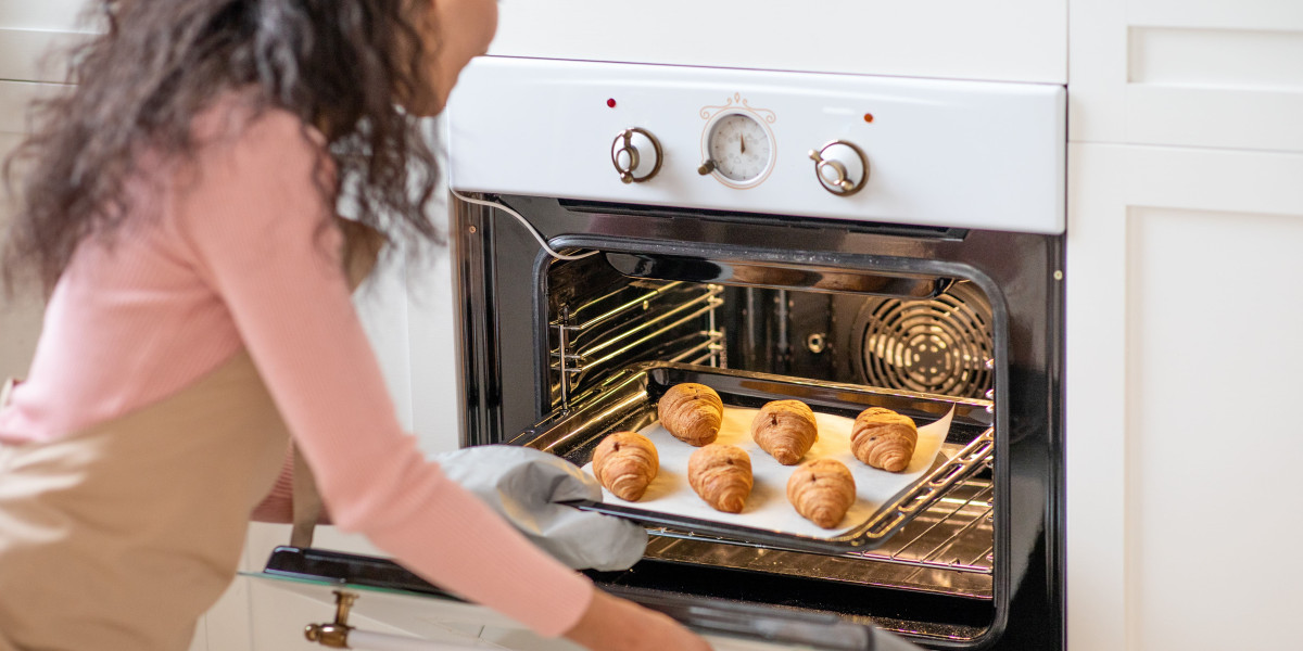 A Comprehensive Guide to Ovens and Hobs: Everything You Need to Know