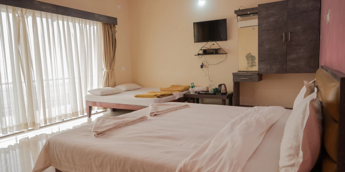 Is Staying in a Dormitory in Murudeshwar the Most Budget-Friendly Option?