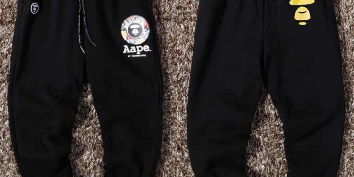 AAPE BAPE潮流單品推薦：T-Shirt、包包與經典猿人頭休閒褲必入手！