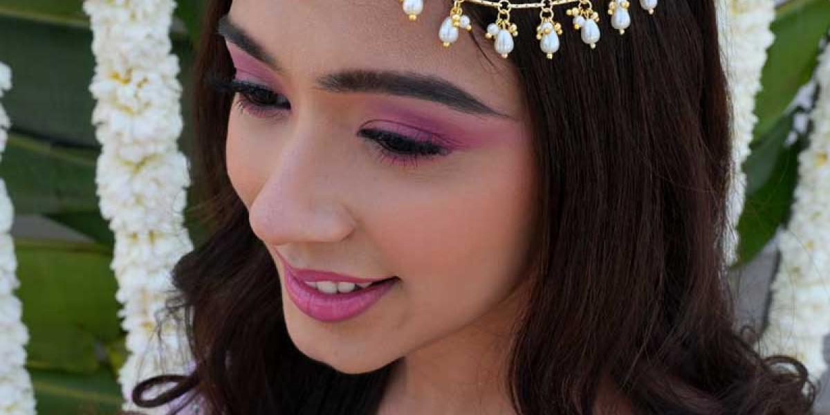 Designer Hair Accessories for Women by VAIDAAN