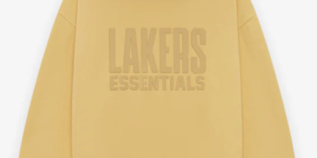 Essentials Hoodie for Women – Sleek Design with Lasting Comfort