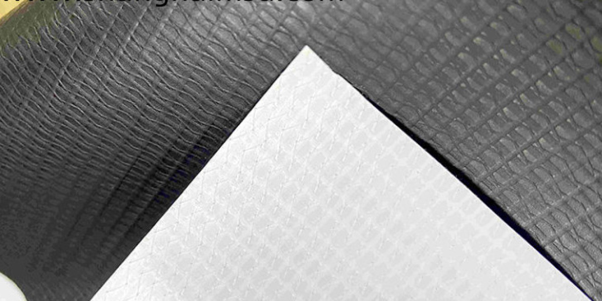 How PVC Tarpaulin Fabric Supports Durable Cargo Covers and Shelters