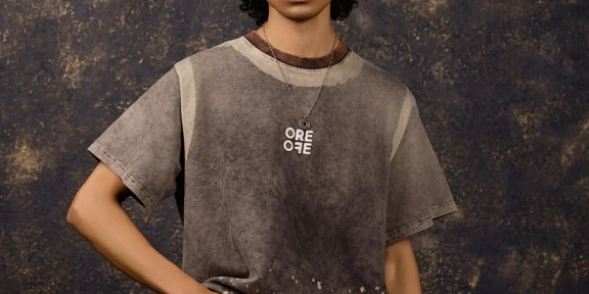 Oversized T-Shirts: The Ultimate Blend of Comfort and Style