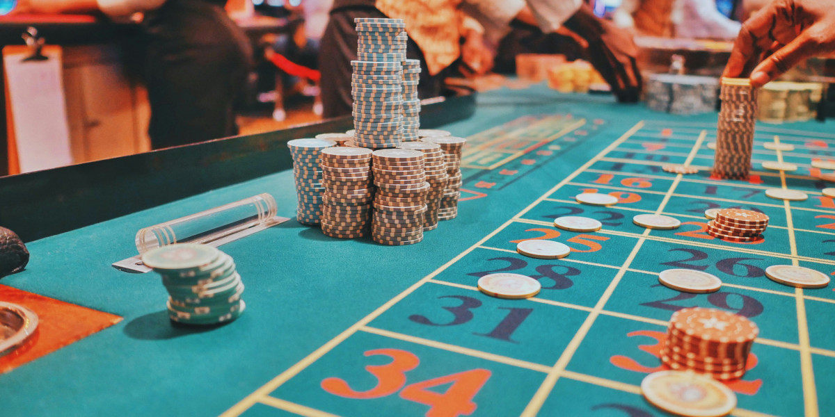 Guida al Casinò dal Vivo: Croupier Reali e Gioco in Diretta