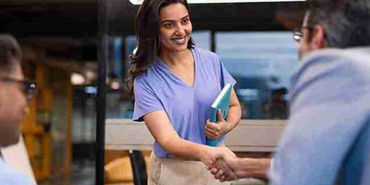 How to Choose the Right Online M.Com in Financial Management Program in India