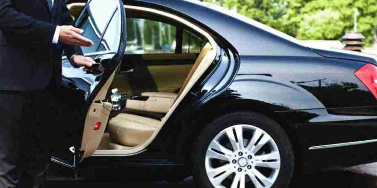 Airport Car Service: Comfort, Class, and Convenience at Every Mile