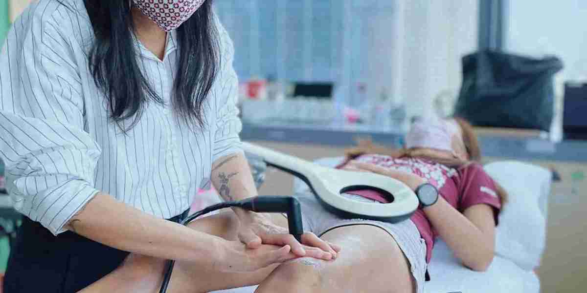 Pain-Free Living Starts with Knee Pain Treatment Singapore