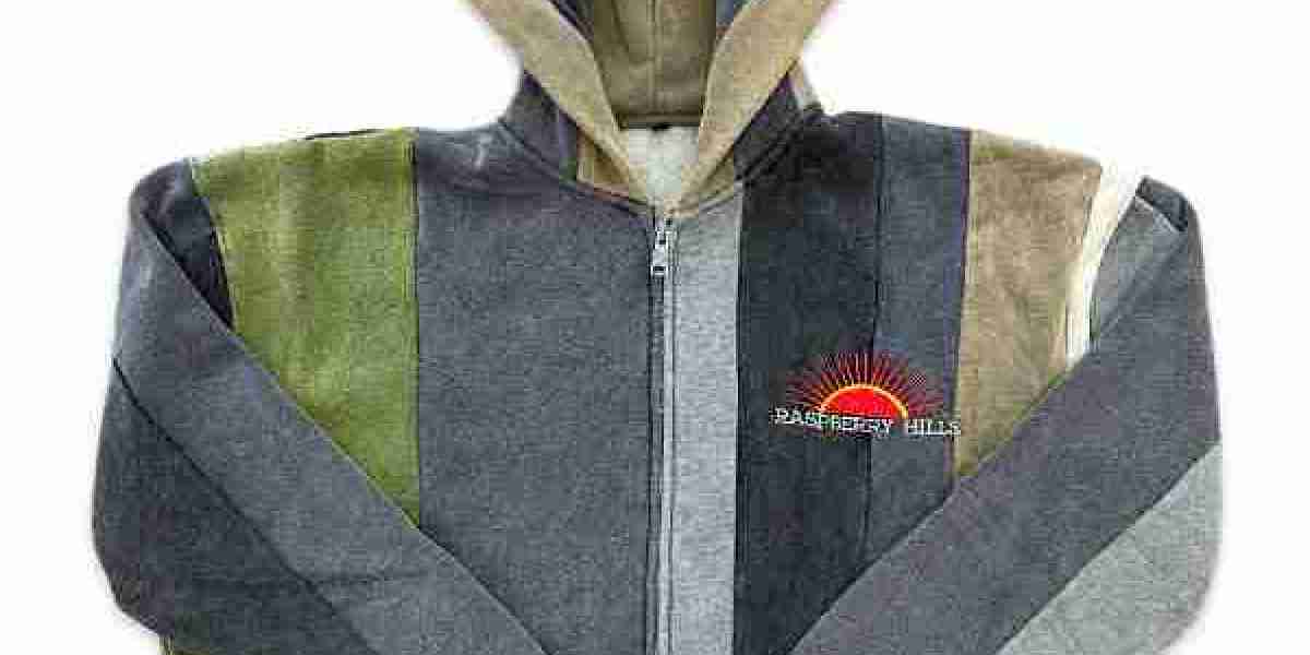 Effortless Style and Comfort: Your Guide to Raspberry Hills Clothing
