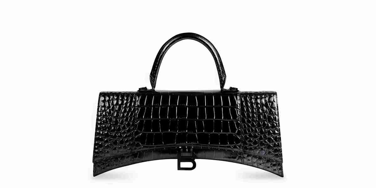 巴黎世家在台灣的時尚魅力：探索Balenciaga後背包、背包與錢包推薦