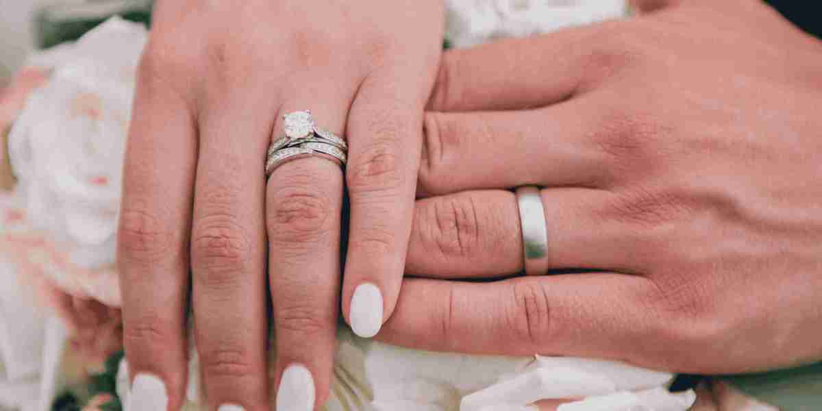 Forever in Platinum: Why Platinum and Lab Grown Diamond Engagement Rings Are the Future of Timeless Love