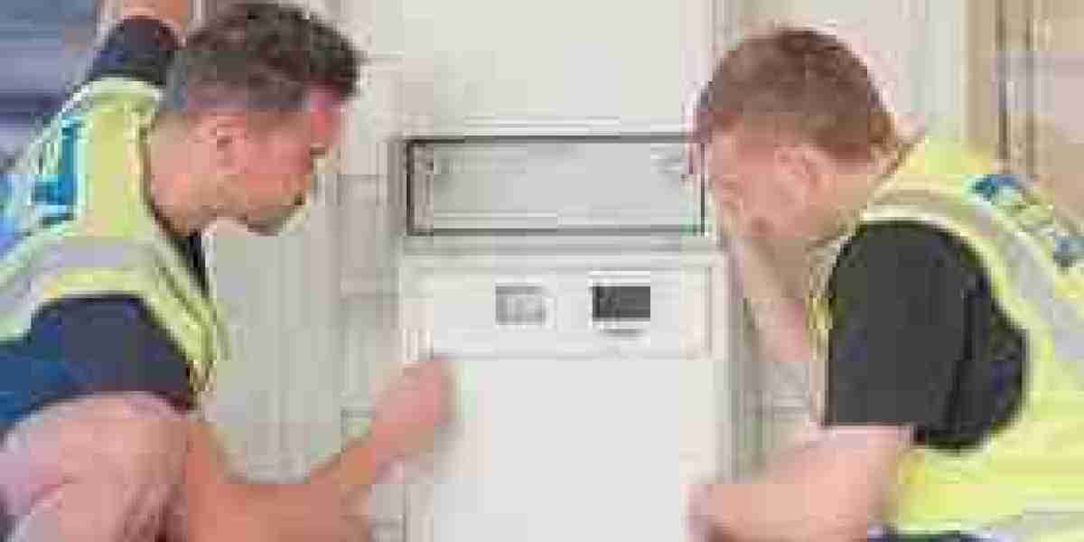 Expert Solar Battery Installers Ensuring Maximum Power Storage and Savings