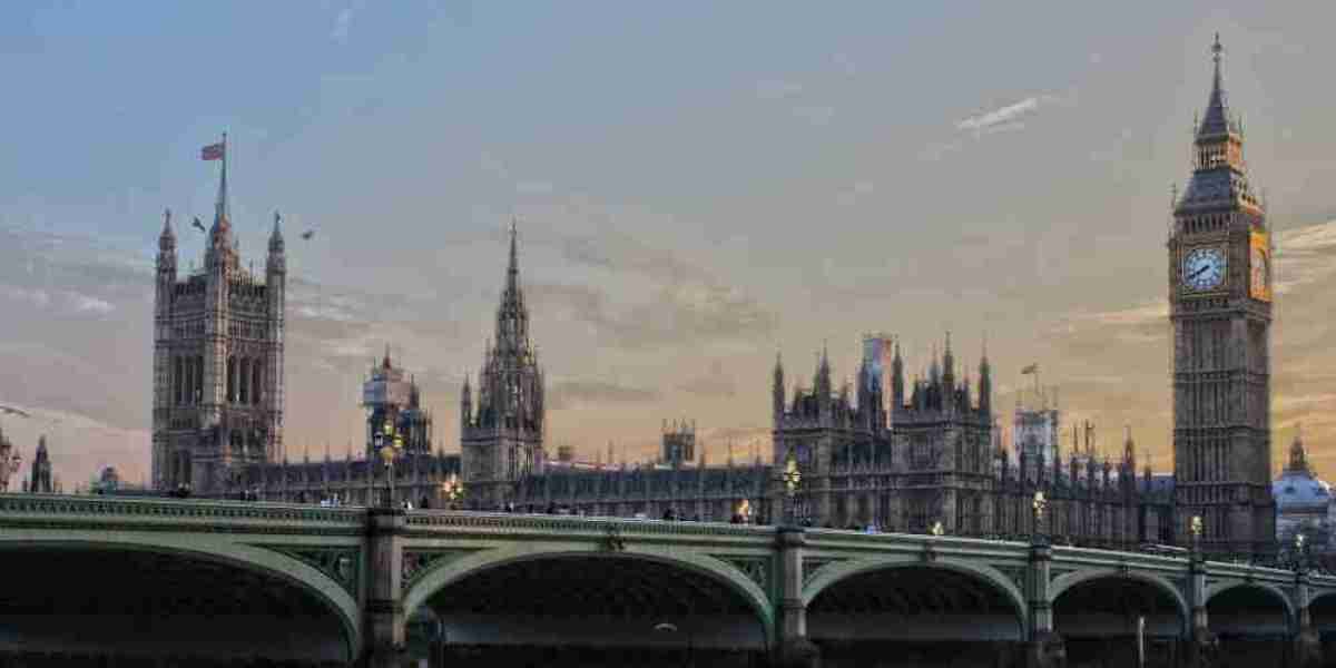 Ofcom VPN Monitoring: UK Online Safety Act & Privacy