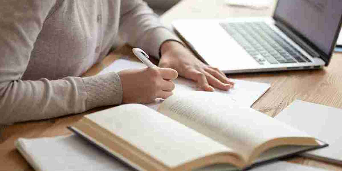 Top Benefits of Using Professional Academic Writing Services