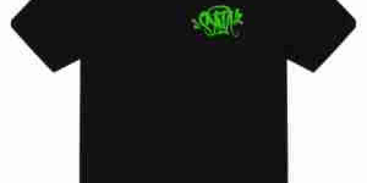 Syna Shops 2025 Hoodies That Everyone Is Wearing