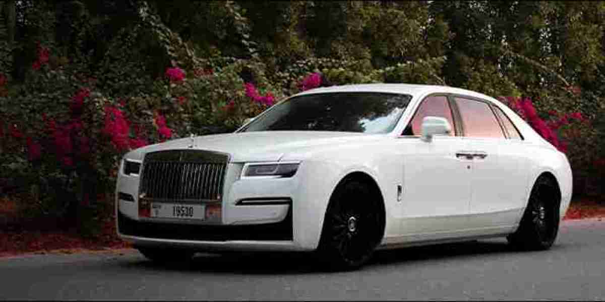 Pre-Booking Secrets: Secure Your Preferred Luxury Car in Advance