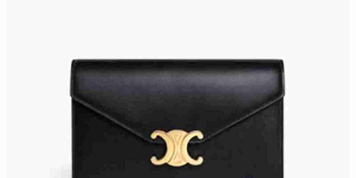 celine 皮夾推薦｜亮面小牛皮Triomphe鍊帶皮夾開箱與長短夾選購指南