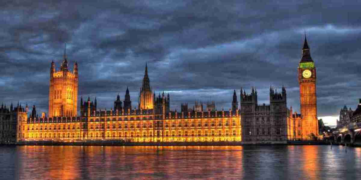 Children's Digital Safety: VPNs, Privacy & Protection