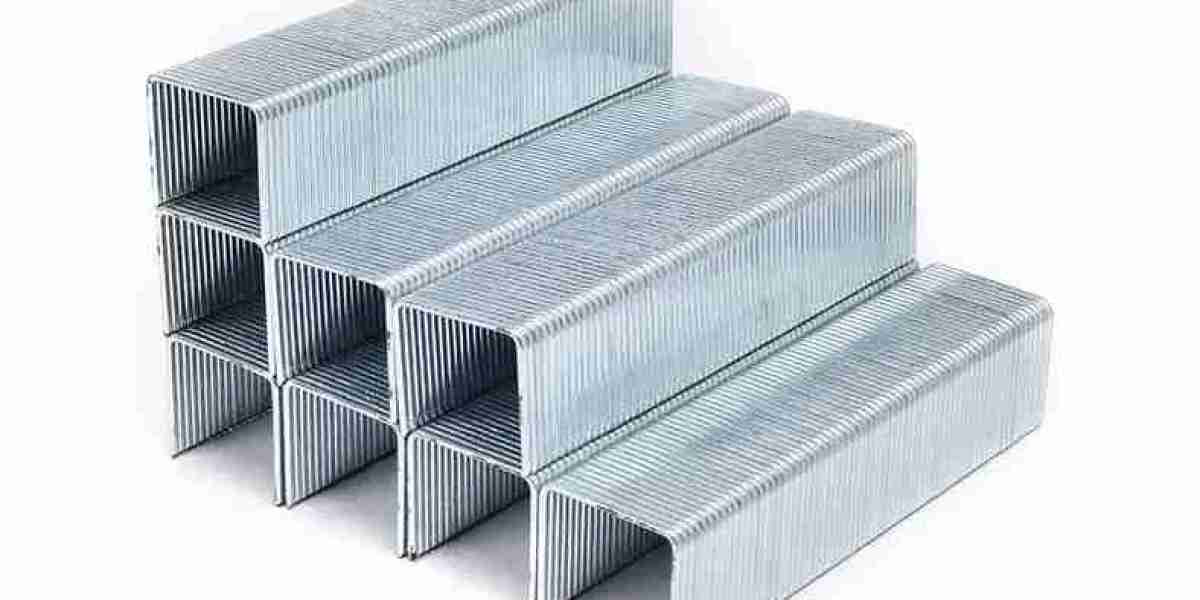 Heavy Wire Staples in Structural Woodworking and Construction Projects