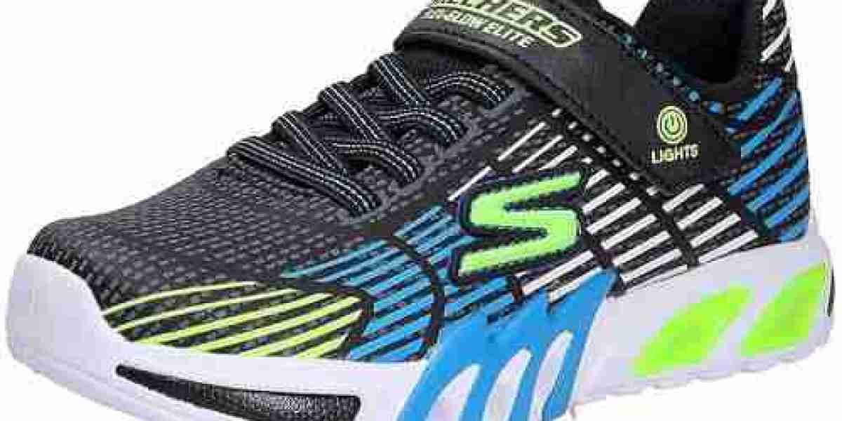 FLEX-GLOW - 蘇斯博士聯名款燈鞋：Skechers 童鞋中的創意亮點