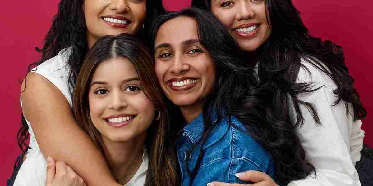 Find the Best Photo Studio Near Me for Portraits, Photoshoots & Photobooths in Montreal and Toronto