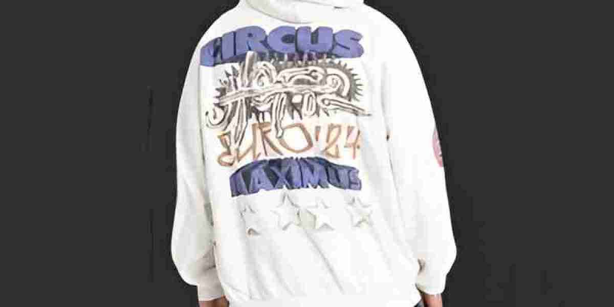 Why the Oversized Travis Scott Hoodie Is a Streetwear Must