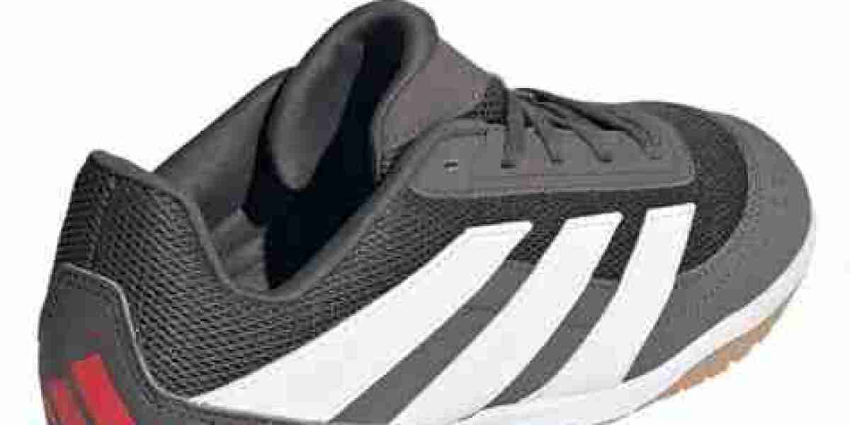 ADIDAS Predator Club Sala รองเท้าฟุตซอลเด็ก คุณภาพระดับมืออาชีพ