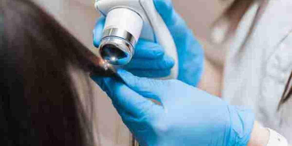 Best Trichologists Teach Postpartum Hair Recovery