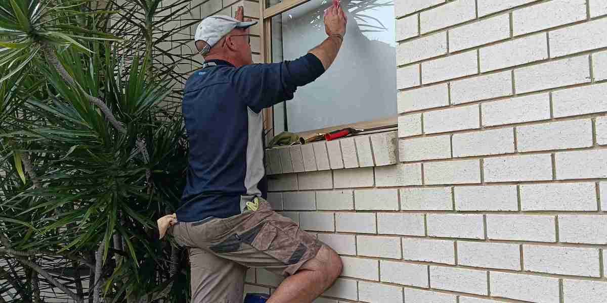 Why Gold Coast Homes Shine Brighter with Professional Window Cleaning