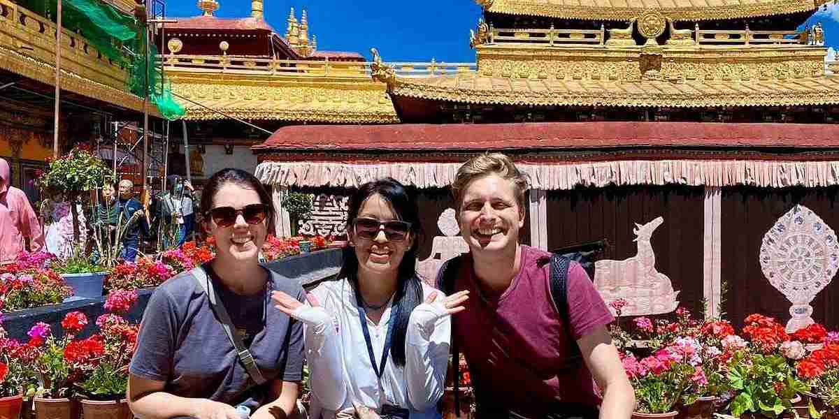 Discover Tibet with a Trusted Tibetan Travel Agency