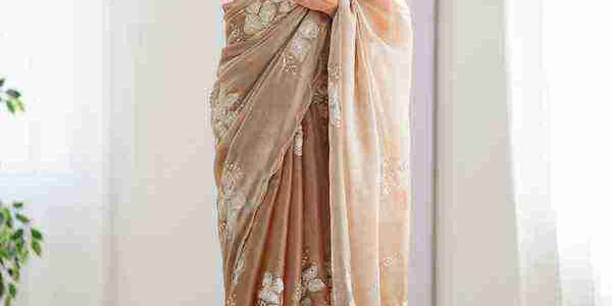 Pink Kanjivaram Saree: A Sign of Grace, Tradition, and Timeless Beauty