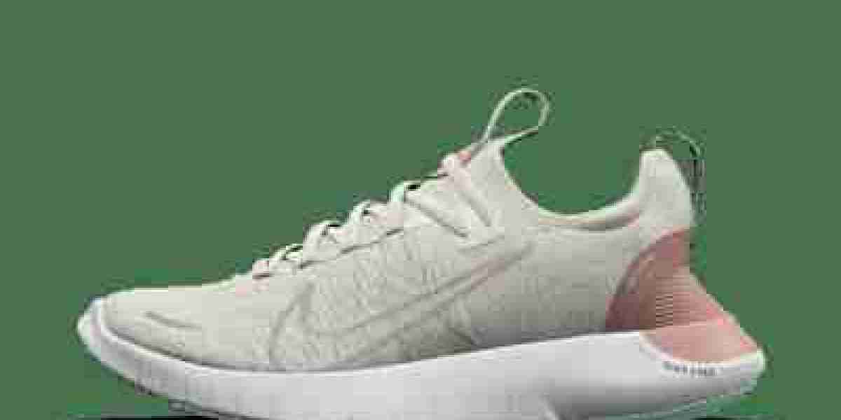 Nike Free RN By You自由選擇，量身定制