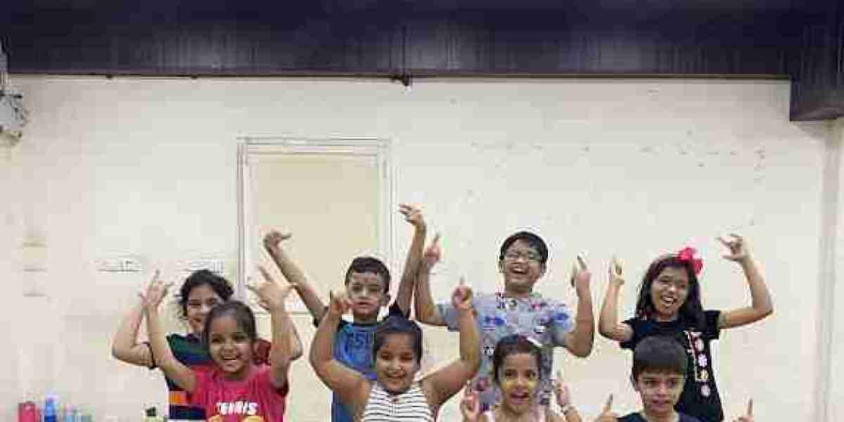 Buskers Dance Institute, Bani Park – A Bollywood Dance Studio That Makes Sense