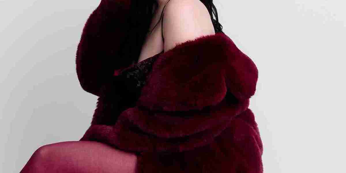 Capture Love, Life & Laughter: Creative Couple Date Ideas & Photobooth Sessions in Montreal & Toronto