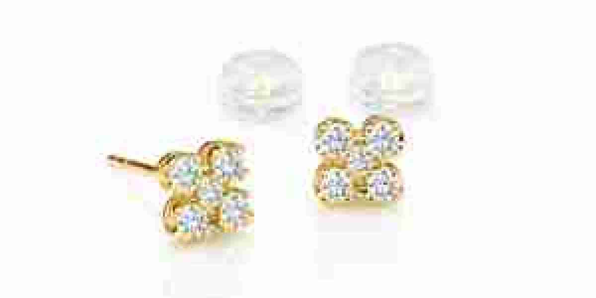 How to Choose the Right Earrings Without Trying Them On