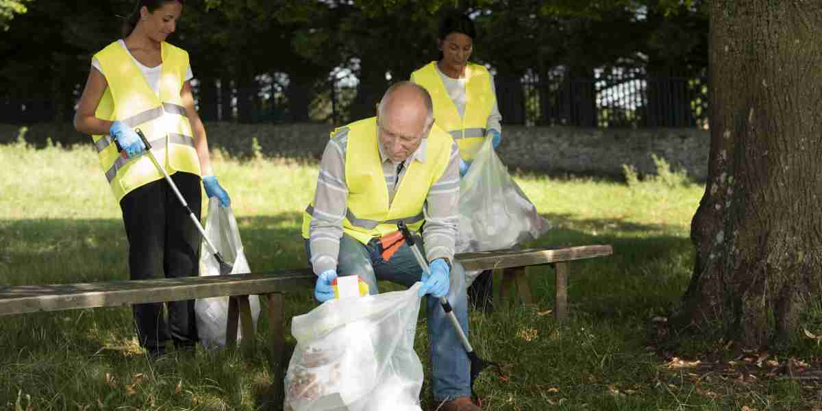 A Step-by-Step Guide to Organizing a Large Cleanup Project