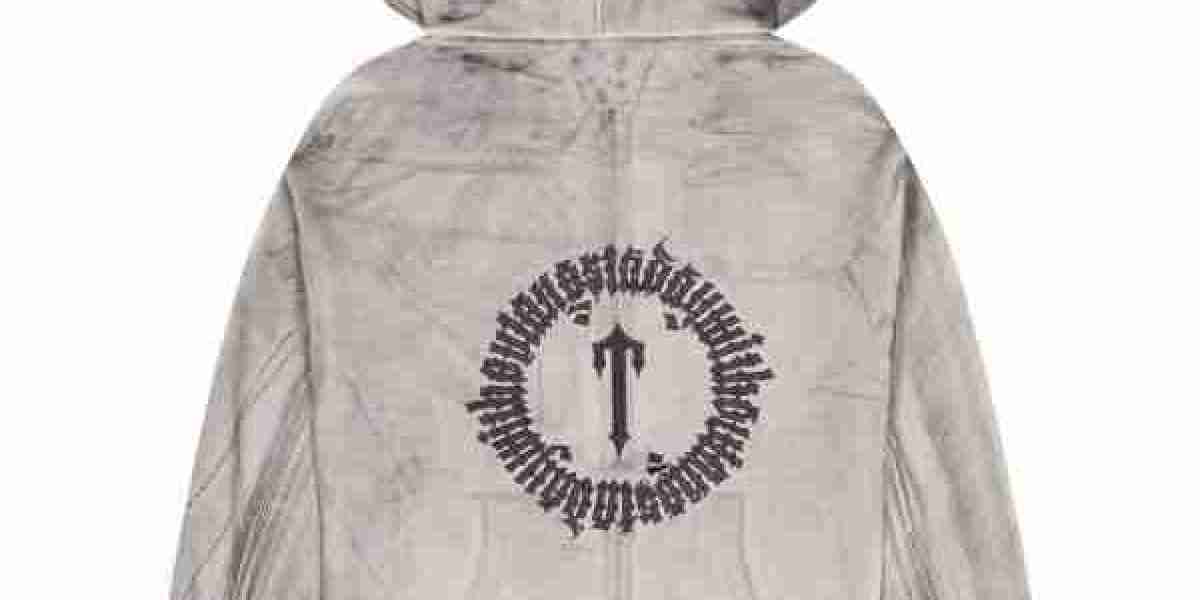 Trapstar Italia: The Rise of Urban Luxury Streetwear in Italy