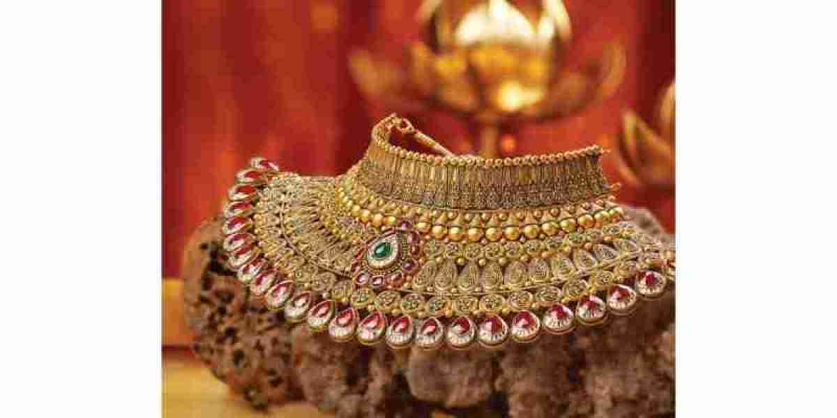 Transform Your Space with the Gold Collection of Modern Art