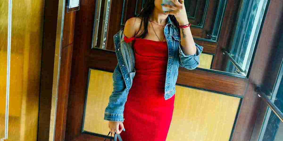 Pakistani Escort in Dubai	+971585792090