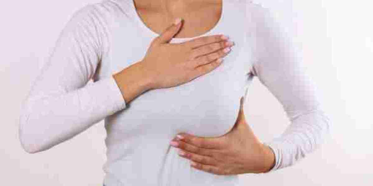 Breast Reduction Surgery Guide: Causes, Surgical Options, and Post-Op Tips