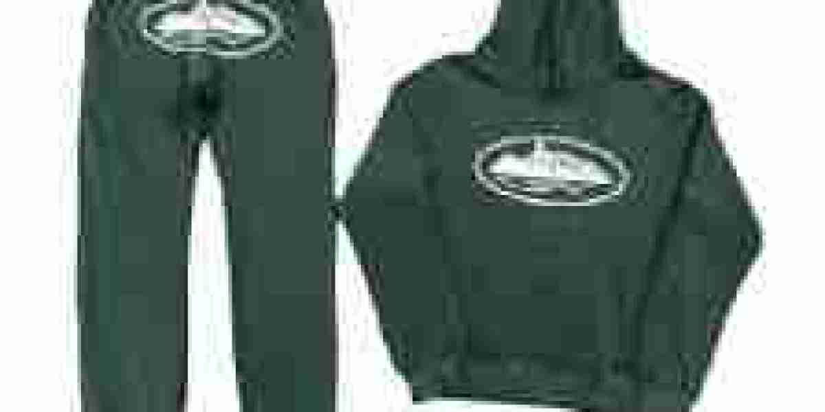 Corteiz Tracksuit – Premium Streetwear Style