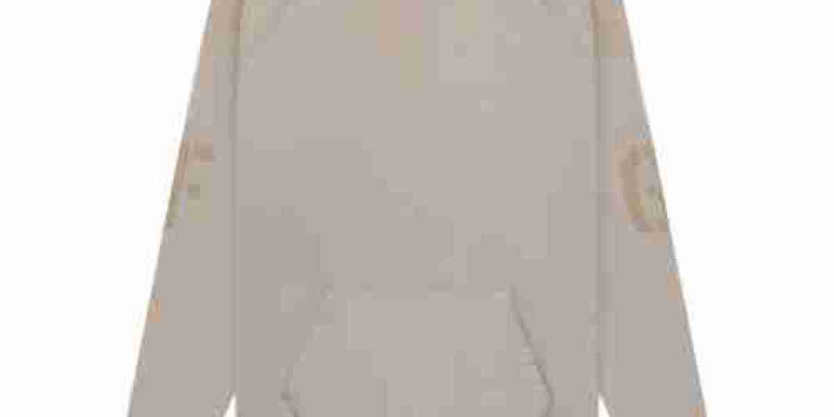 Essentials Hoodie A Global Symbol of Refined Streetwear