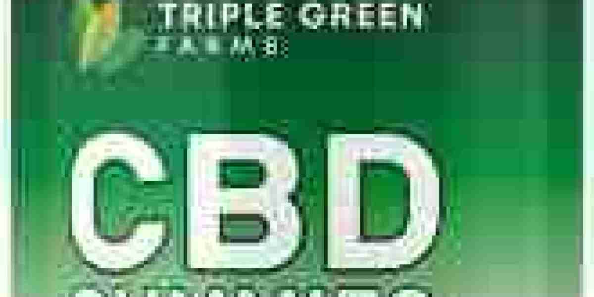 What ingredients are in Triple Green Farms Gummies pain relief formula?