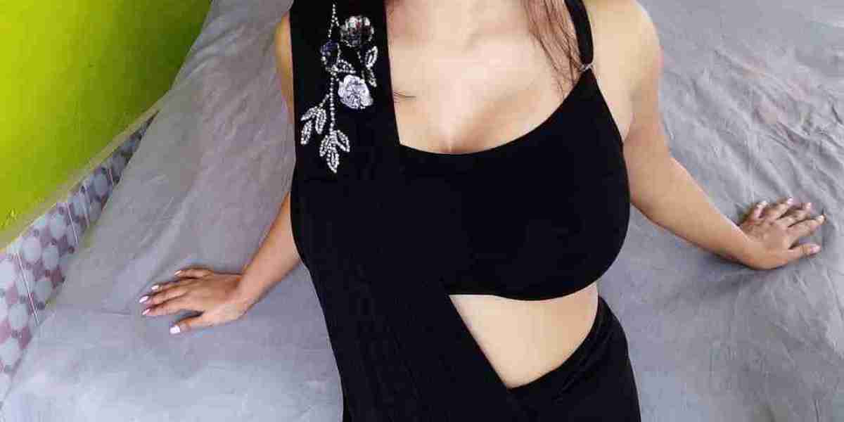 Meet sophisticated Escorts in 5 Star Hotels