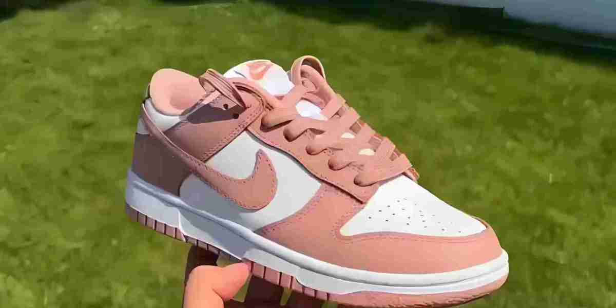 อัปเดตรองเท้ากีฬา 2026: รวมรุ่นฮิตจาก Adidas และ Nike ที่สายสปอร์ตไม่ควรพลาด