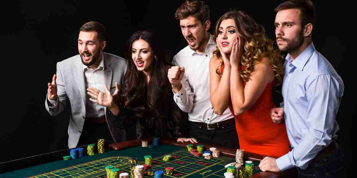 White-Label vs. Custom Build: A 2024 TCO Breakdown for Startup Sportsbooks