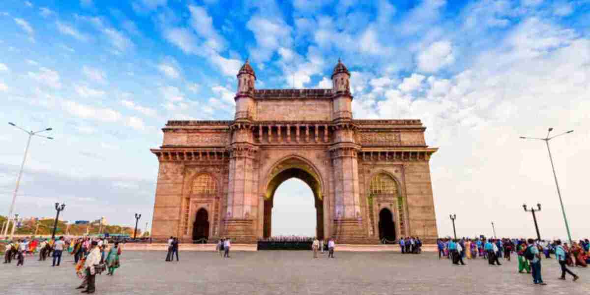 Kolhapur to Mumbai Taxi service