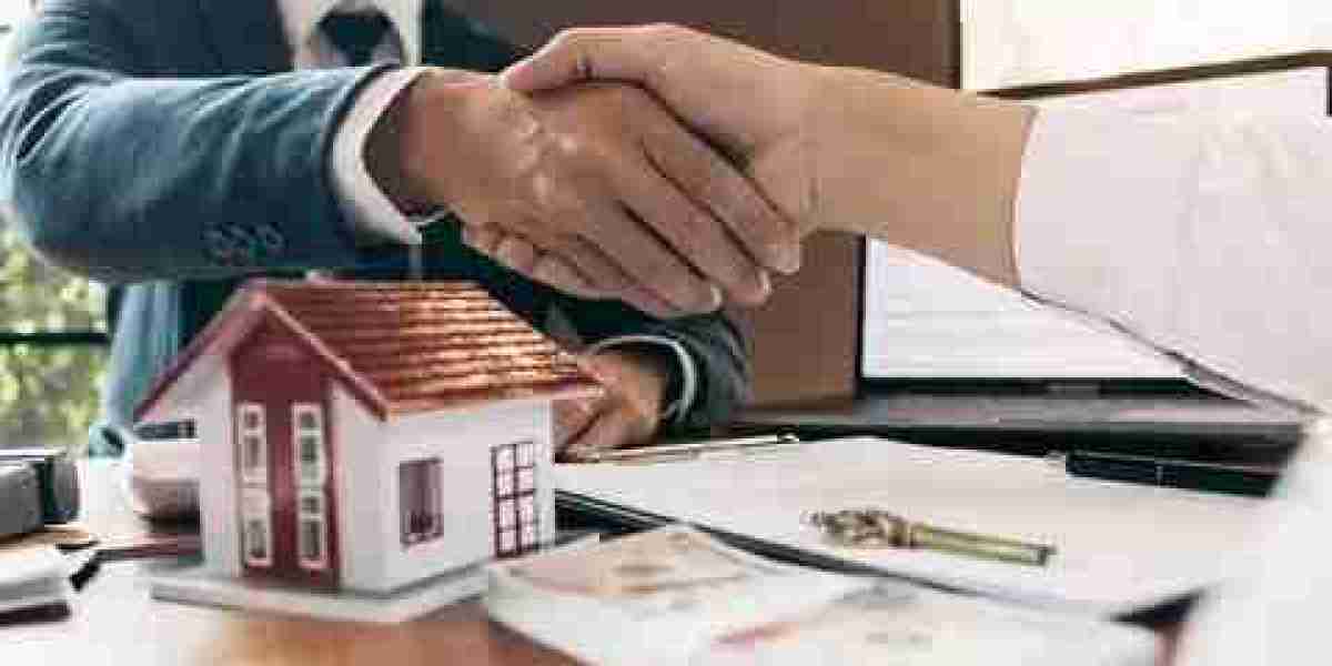 How I Found Reliable Real Estate Developers in Lahore for My First Commercial Investment