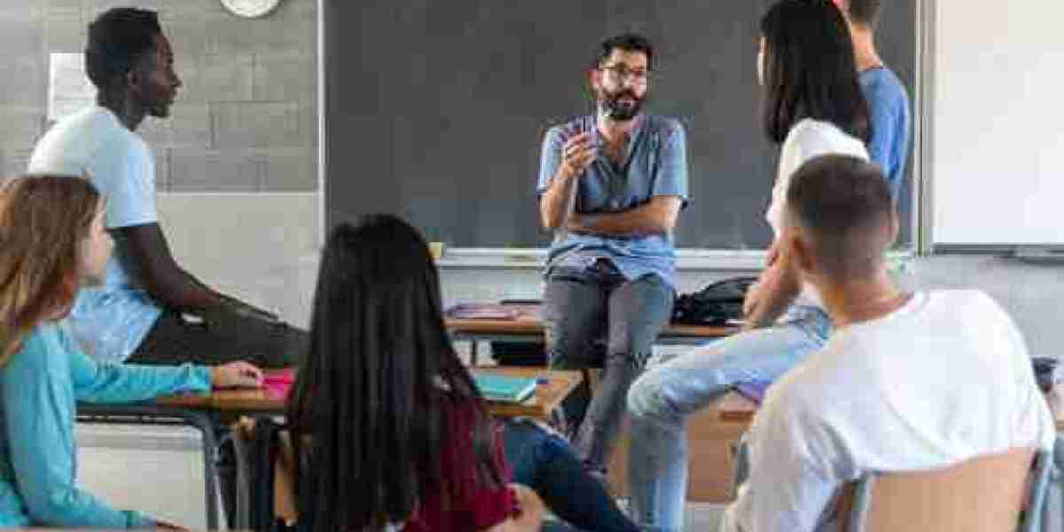 How Online Class Help Can Improve Your Academic Performance and Grades