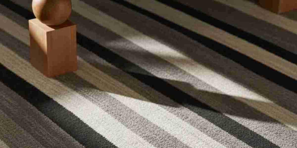 Advantages of Patterned Rugs for Hiding Dirt and Wear