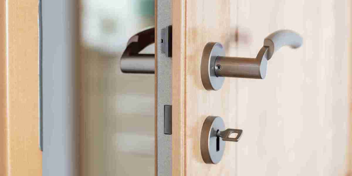 Selecting a Professional Door Hinges Manufacturer for Global Projects